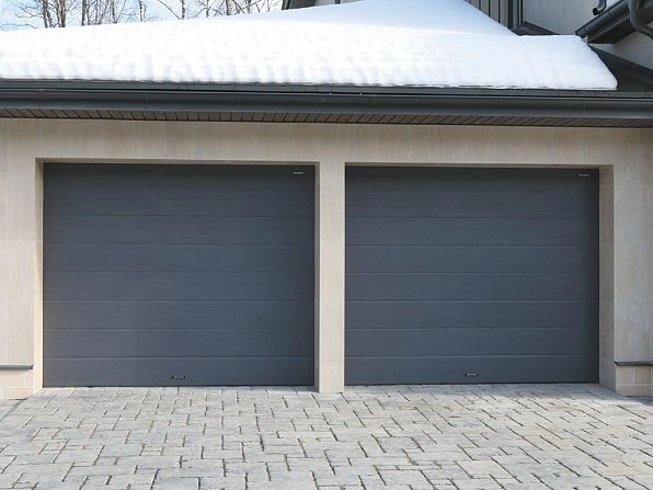 Секционные ворота 2800х2900 мм антрацитовые DoorHan RSD02, kaliningrad.doorhan.ru